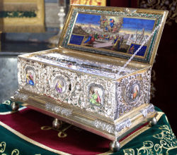 Il pellegrinaggio della cintura della Madre di Dio in Russia